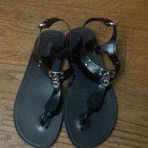 Michael Kors Black &Silver Jelly Thong silver color hardware in good condition
